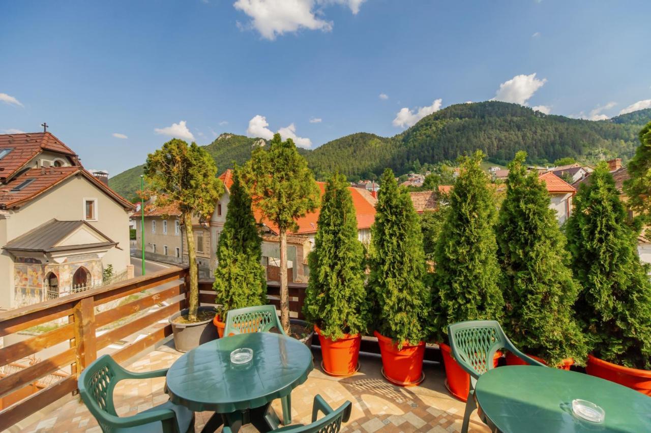 Апартаменты Casa Ivett Брашов Экстерьер фото