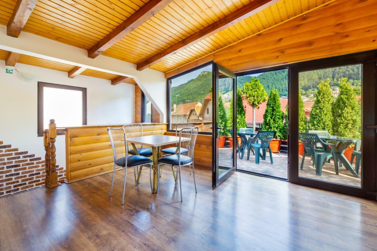 Апартаменты Casa Ivett Брашов Экстерьер фото